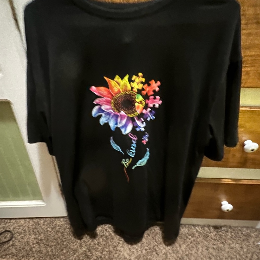 Women’s be kind xl t-shirt